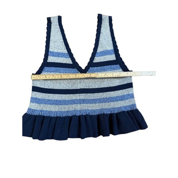 BCBGENERATION Striped Ribbed Knit Peplum Ruffle Hem Sweater Top Womens sz Small - Picture 4 of 6